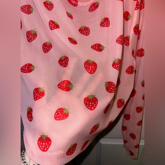 NWOT Shein Sheer Strawberry Crop Top - Picture 3 of 4